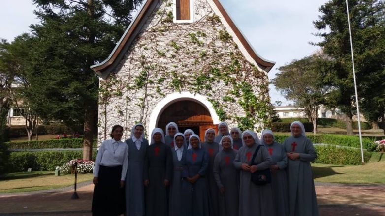 Irm&atilde;s participam de retiro e visitam o Santu&aacute;rio M&atilde;e e Rainha de Schoenstatt