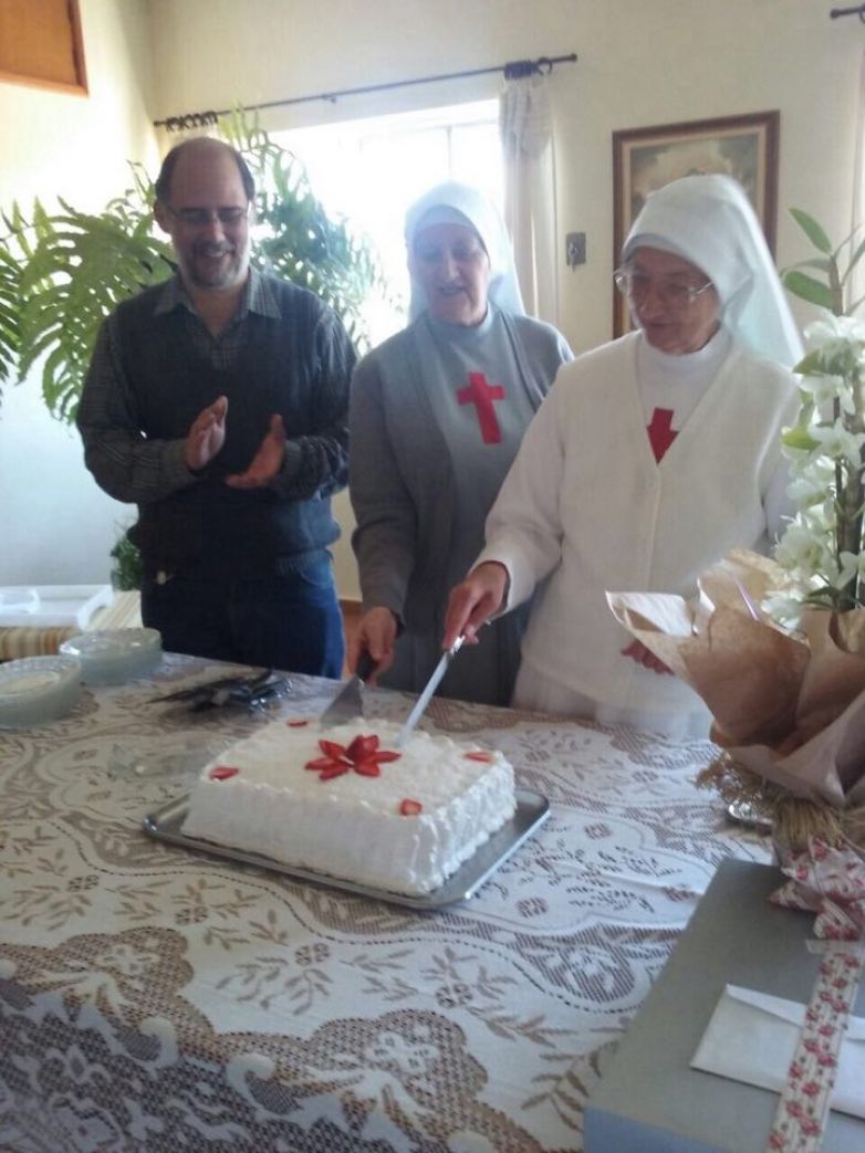 A provincial Ir. Odila participa das comemora&ccedil;&otilde;es do onom&aacute;stico  da Irm&atilde; Stela Fulan